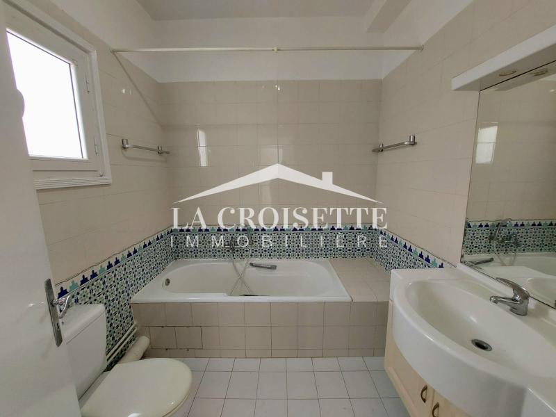 Duplex S+4 à La Marsa